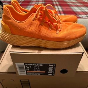 Nobull ripstop runner size 8